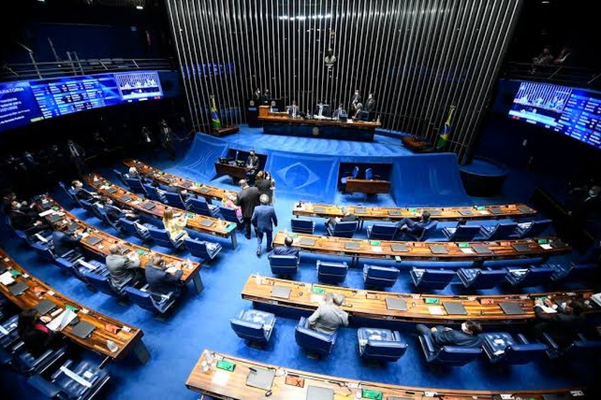 2021: Gastos de saúde com ex-senadores batem recorde 