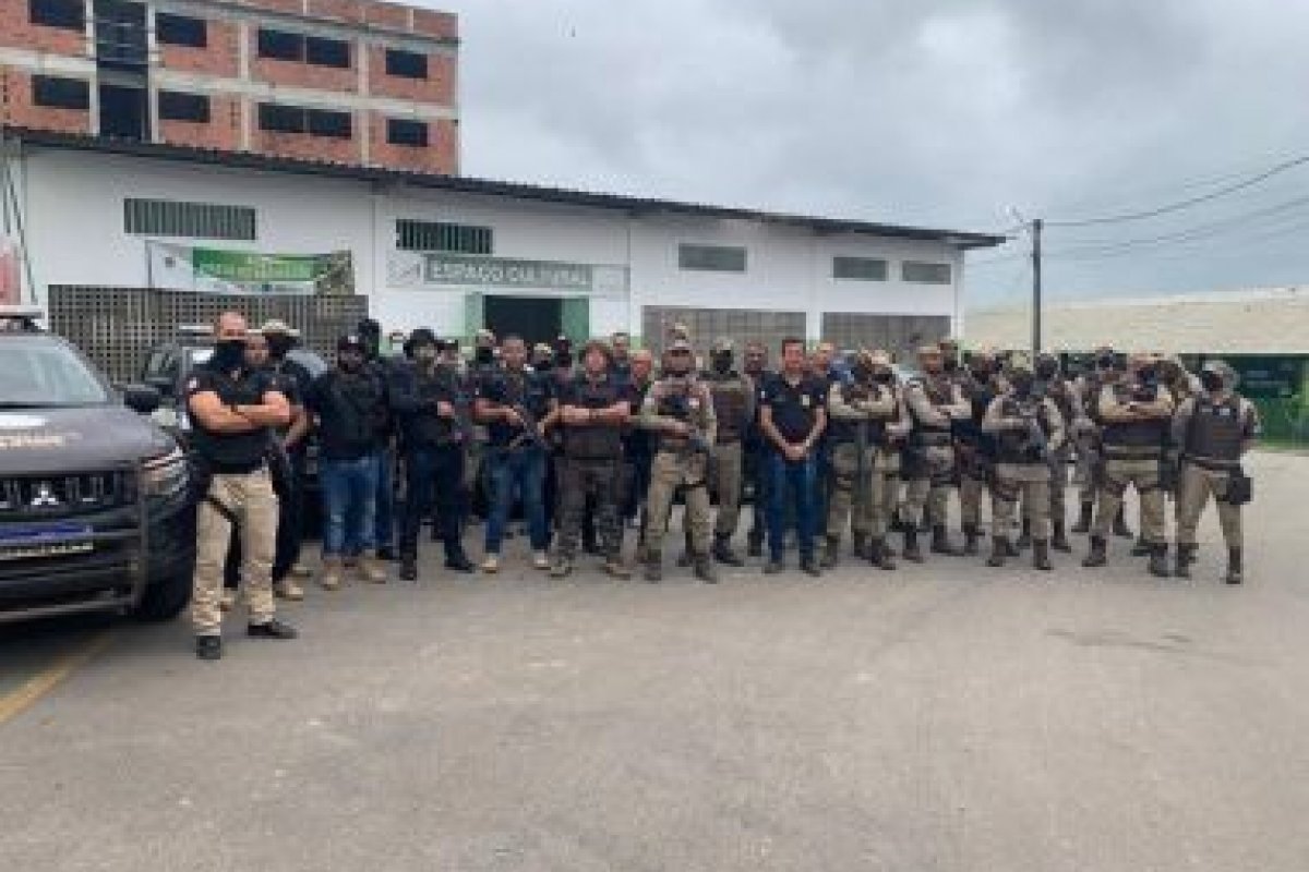 Policiais apreendem maconha e cocaína em ação no município de Varzedo