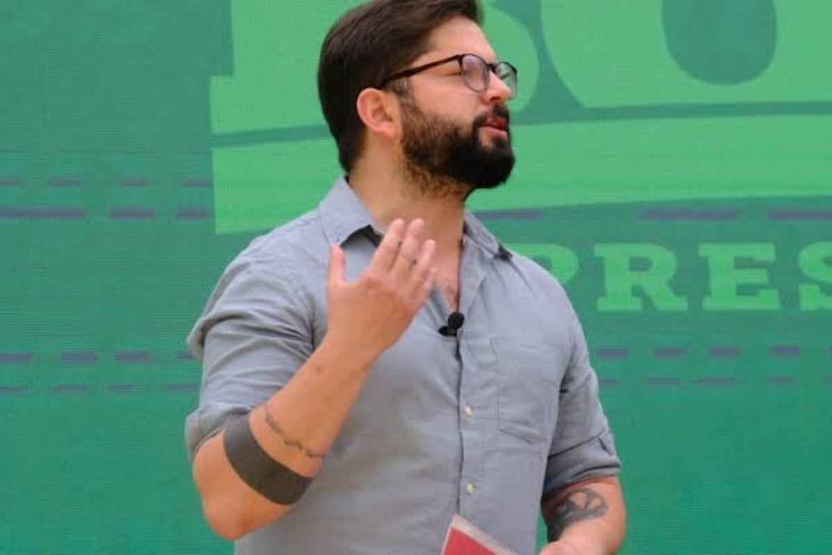 Itamaraty cumprimenta Boric por vitória na eleição 