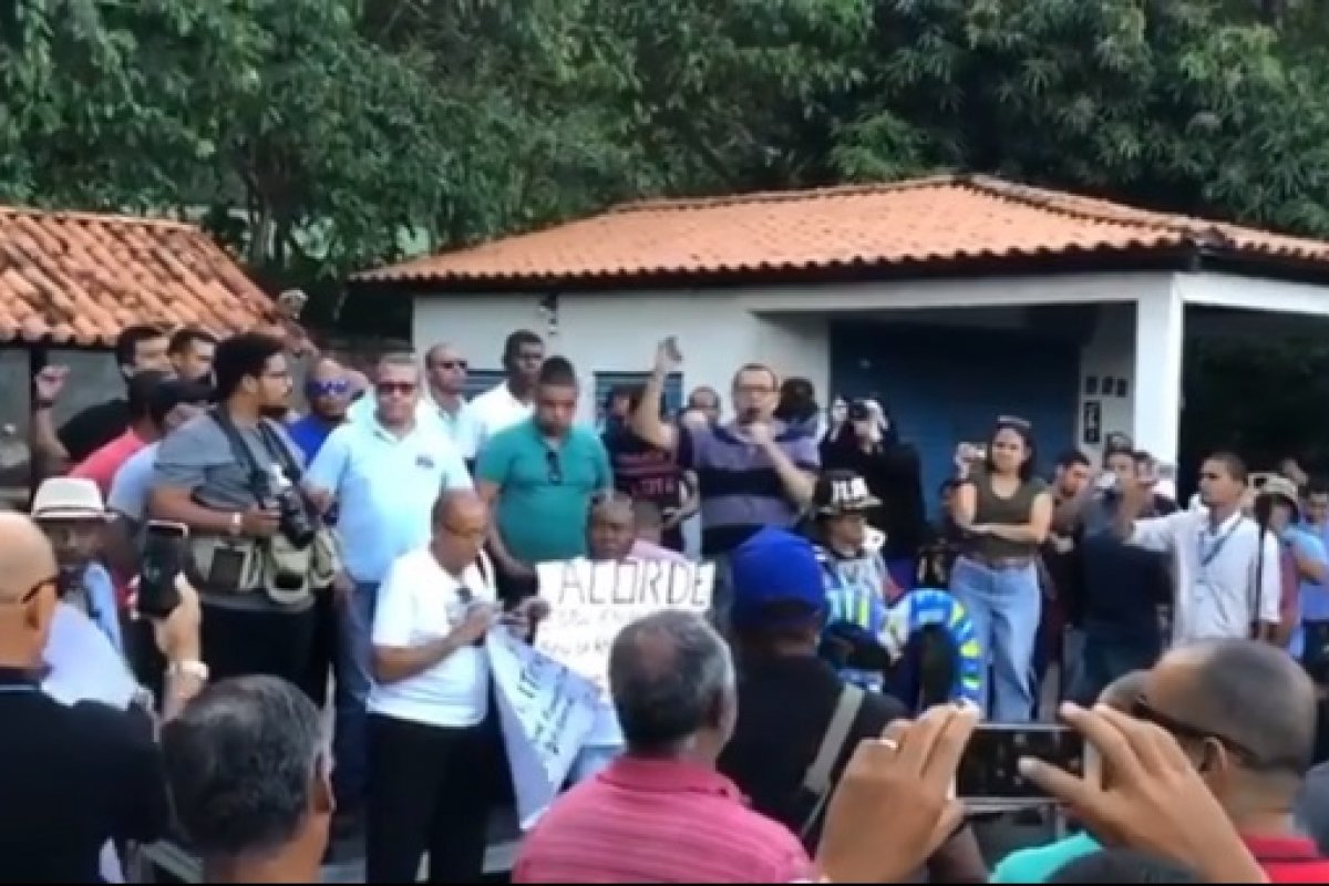 Polícia Militar do Bahia anuncia greve; SSP nega