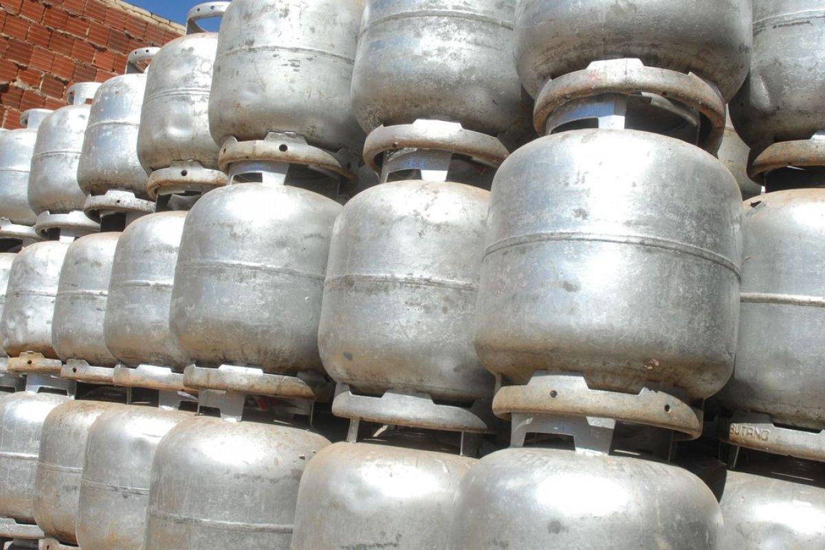 Auxílio Gás começa a ser pago para mais de 108 mil famílias hoje (27)