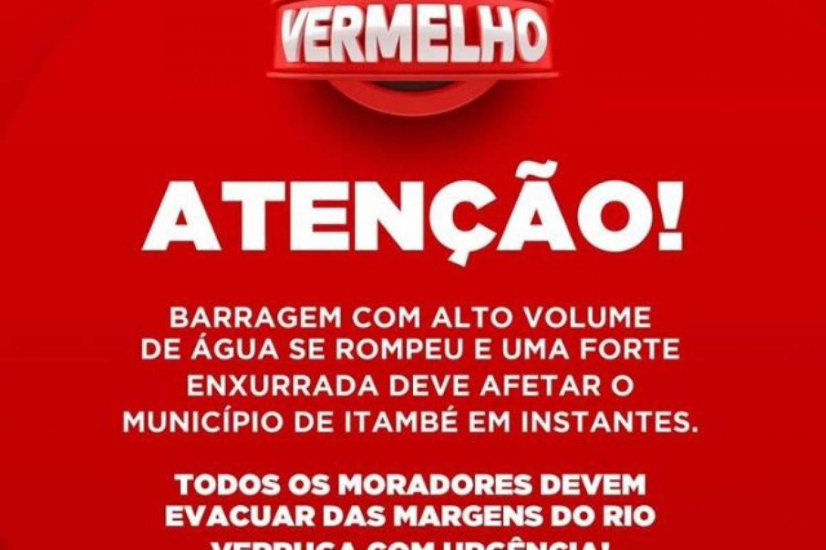 Moradores de Itambé deixam casas após rompimento de barragem