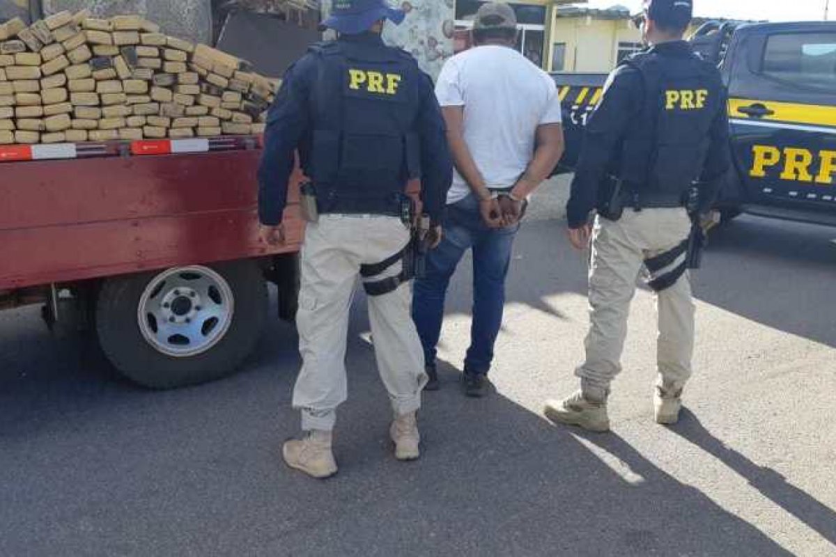 Mais de 190 quilos de maconha são apreendidos em Senhor do Bonfim