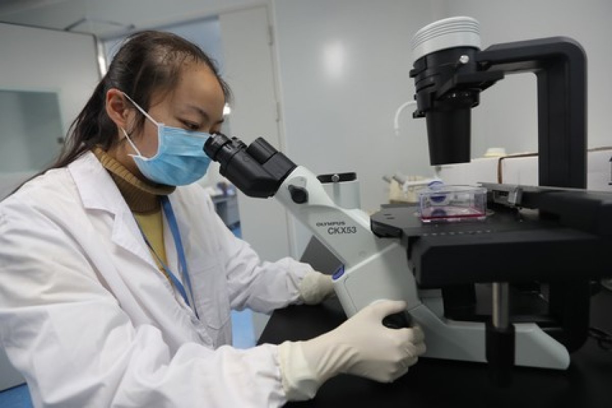 China passa os EUA e lidera produção de ciência mundial