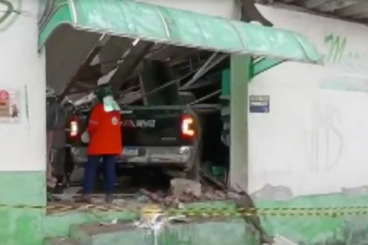 Motorista bêbado que urinou em loja após provocar acidente onde 3 pessoas morreram tem prisão preventiva decretada na BA