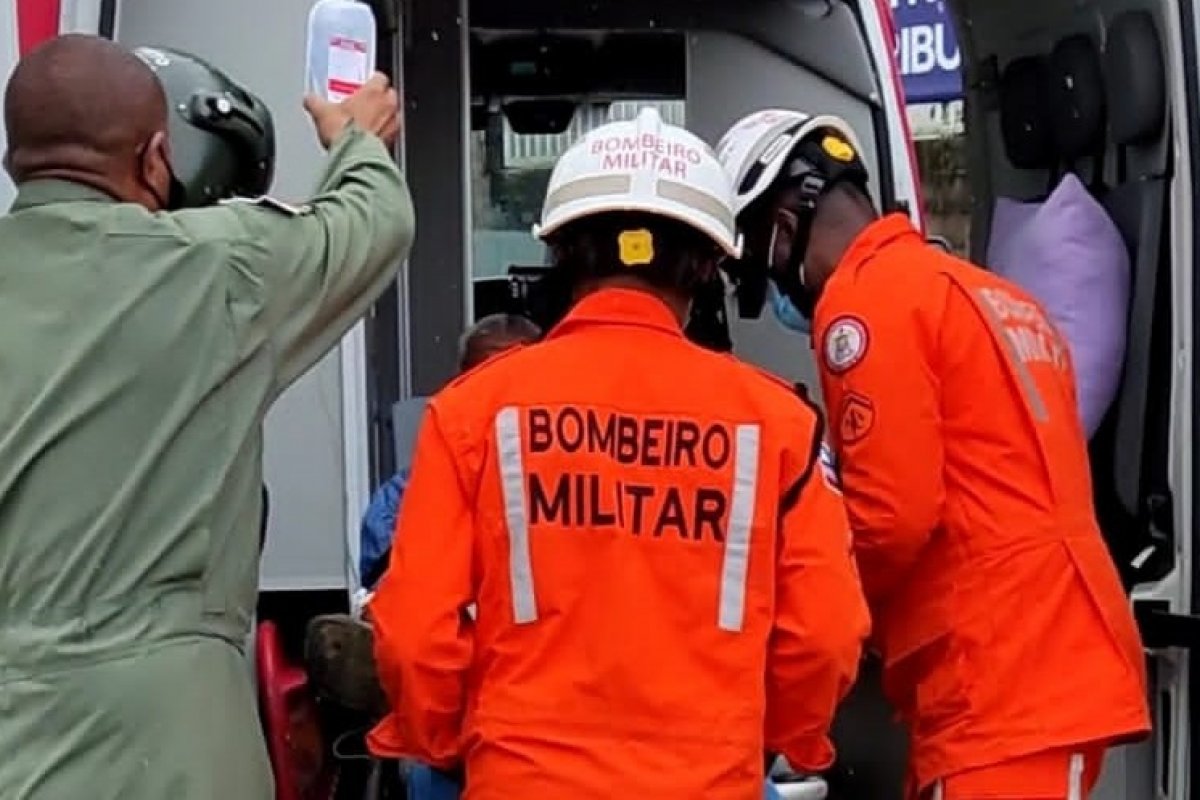 Corpo de Bombeiros alerta que não aceita doações em Pix para desabrigados pelas chuvas