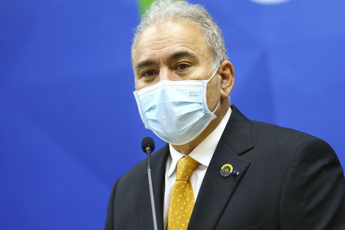 Médico pede que Queiroga seja expulso da Sociedade Brasileira de Cardiologia 