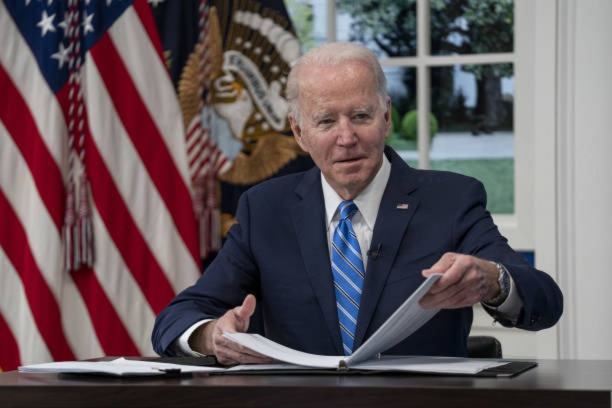 Biden sanciona pacote de US$ 770 bi para a Defesa nos EUA