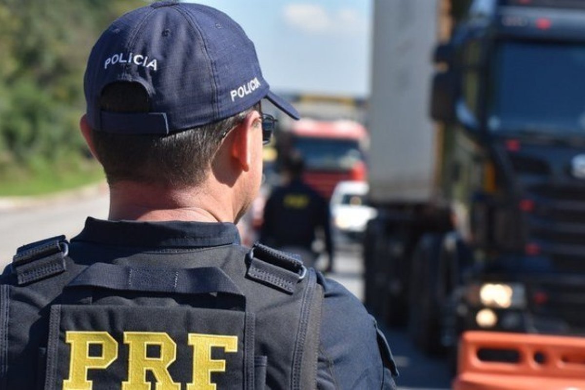 PRF prende mais de mil motoristas embriagados durante Operação Natal 2021