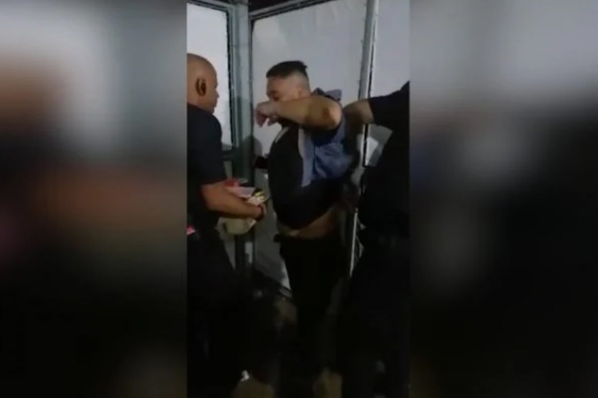 Vídeo: homem é pego com mais de 30 celulares na cueca furtados durante show de Gusttavo Lima