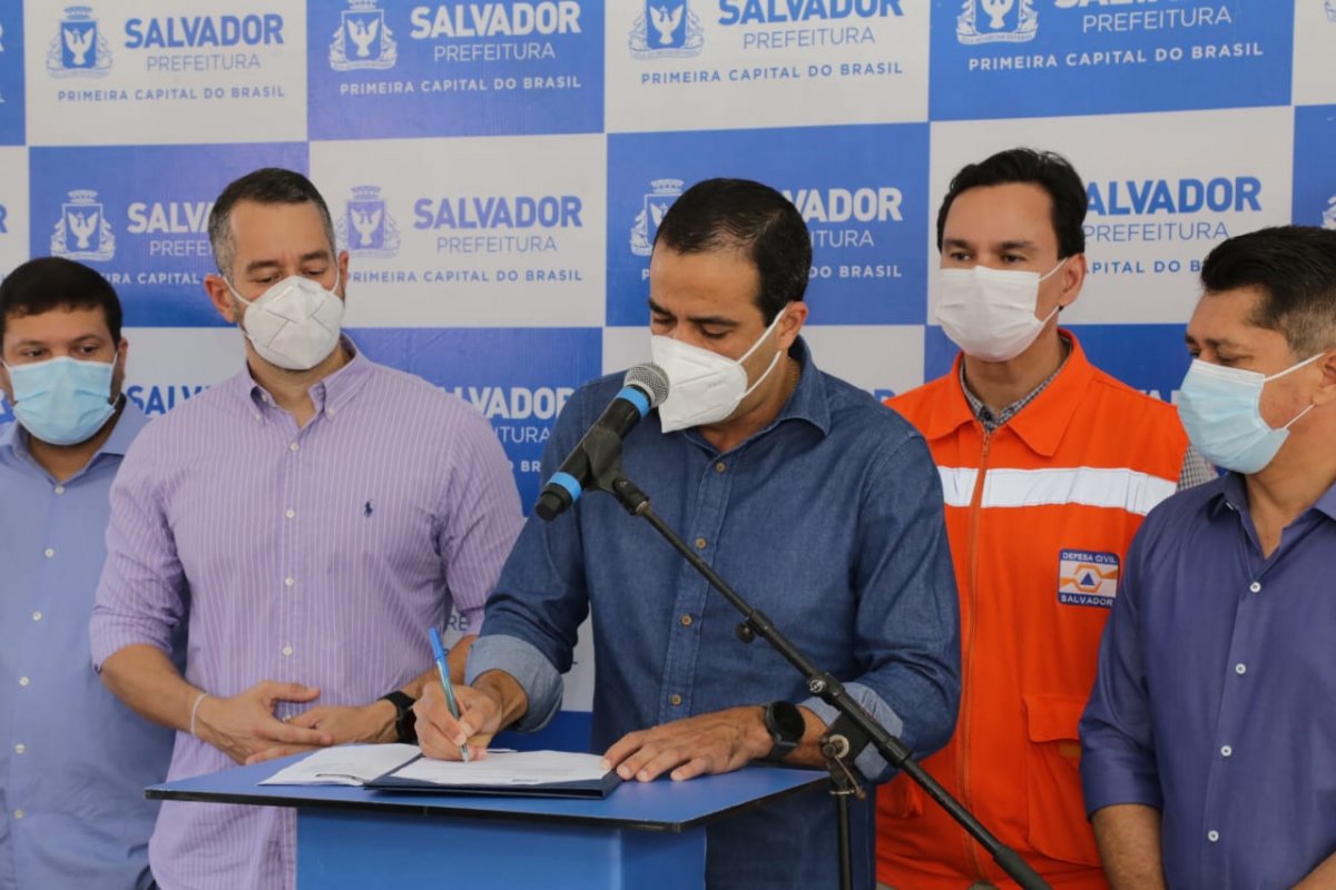 Bruno Reis anuncia novas medidas para ajudar cidades baianas atingidas pelas fortes chuvas