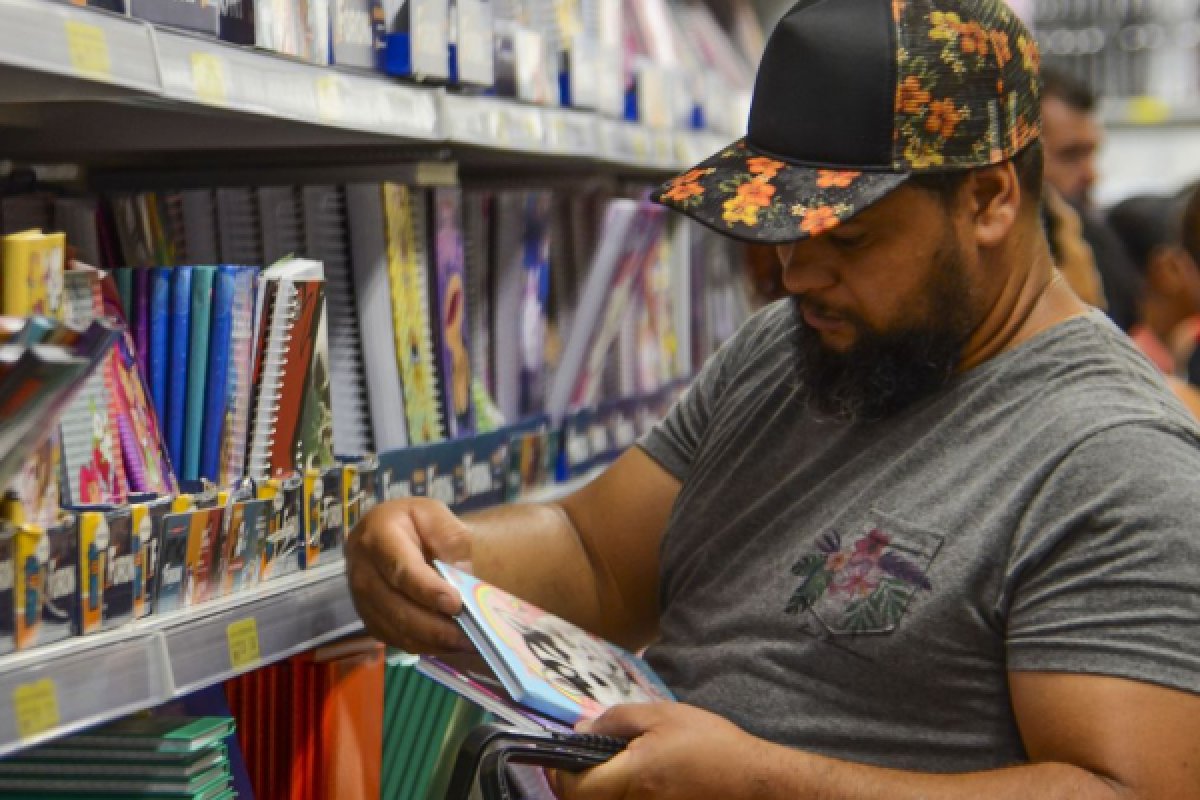 Materiais escolares podem ficar 30% mais caros em 2022, diz associação