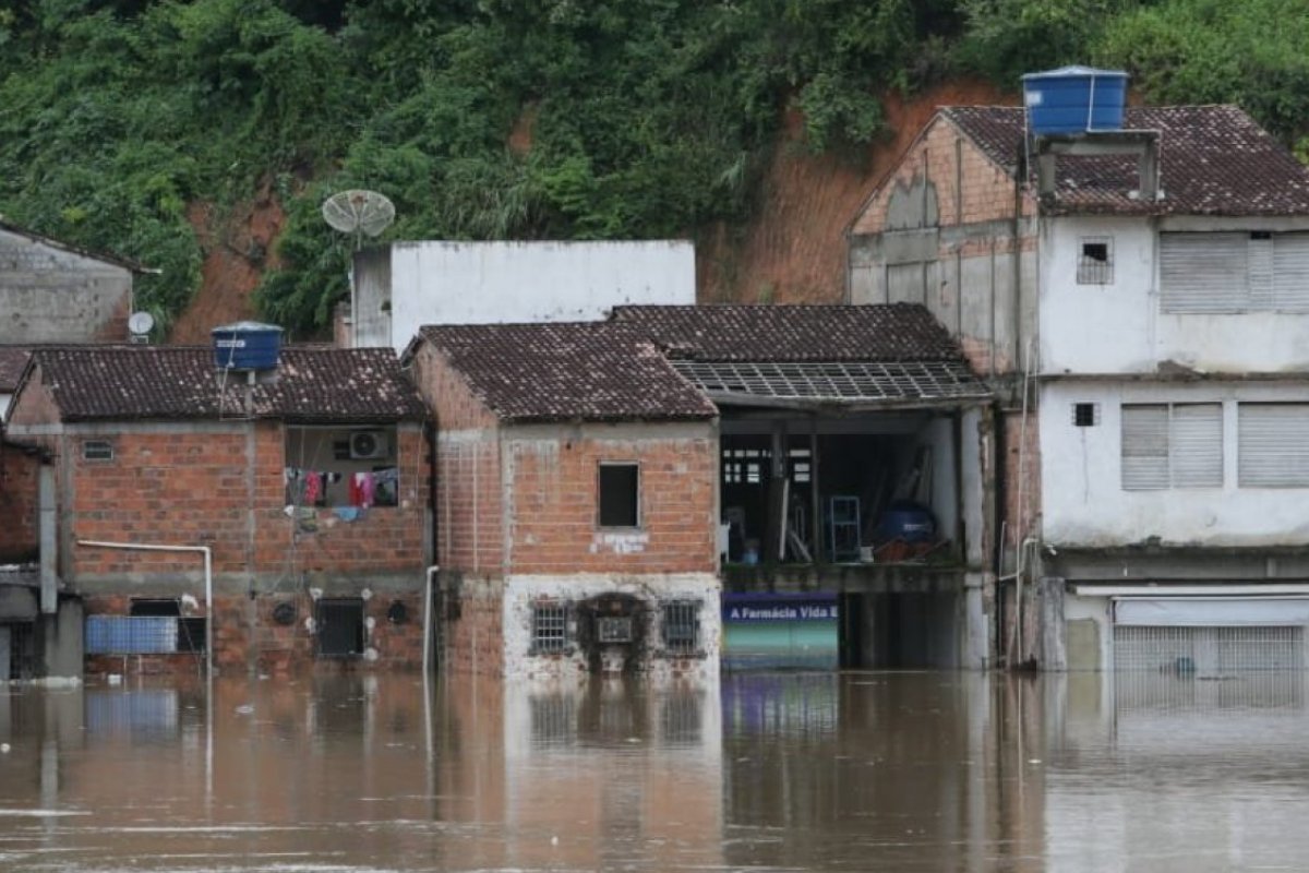 Embasa: 34 localidades baianas estão com abastecimento de água interrompido